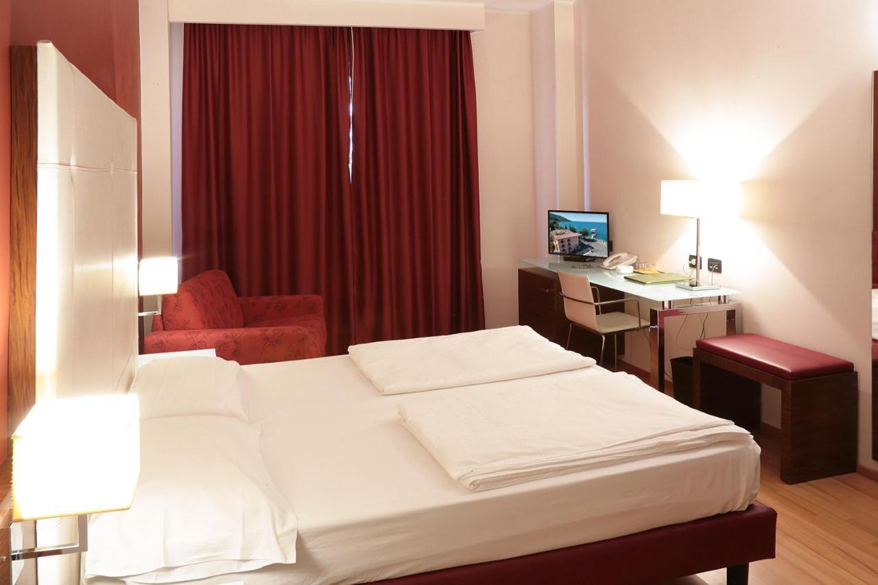 Hotel Lido Torri Del Benaco Extérieur photo