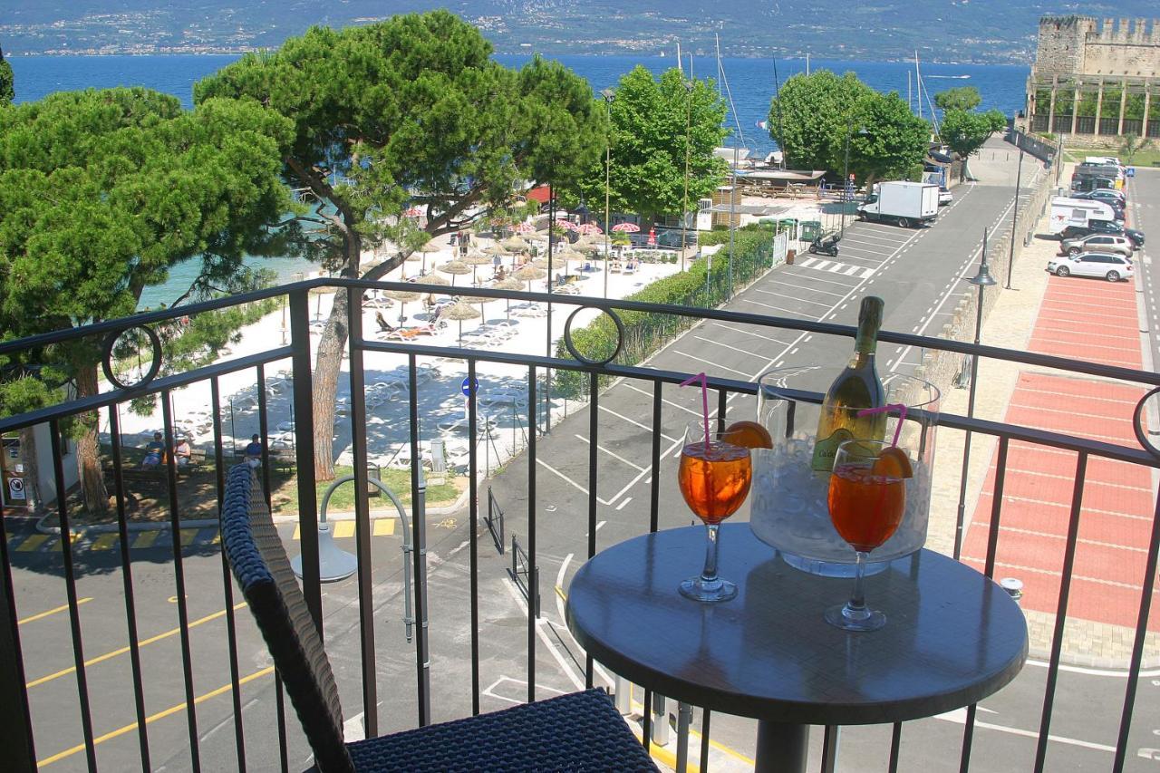 Hotel Lido Torri Del Benaco Extérieur photo