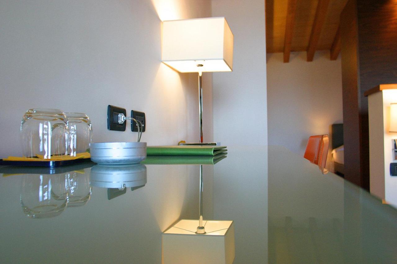 Hotel Lido Torri Del Benaco Extérieur photo