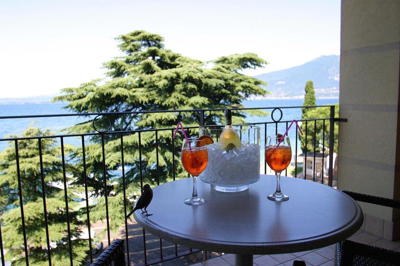Hotel Lido Torri Del Benaco Extérieur photo
