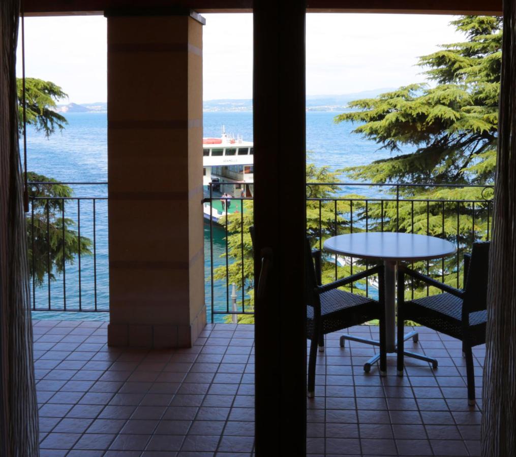 Hotel Lido Torri Del Benaco Extérieur photo