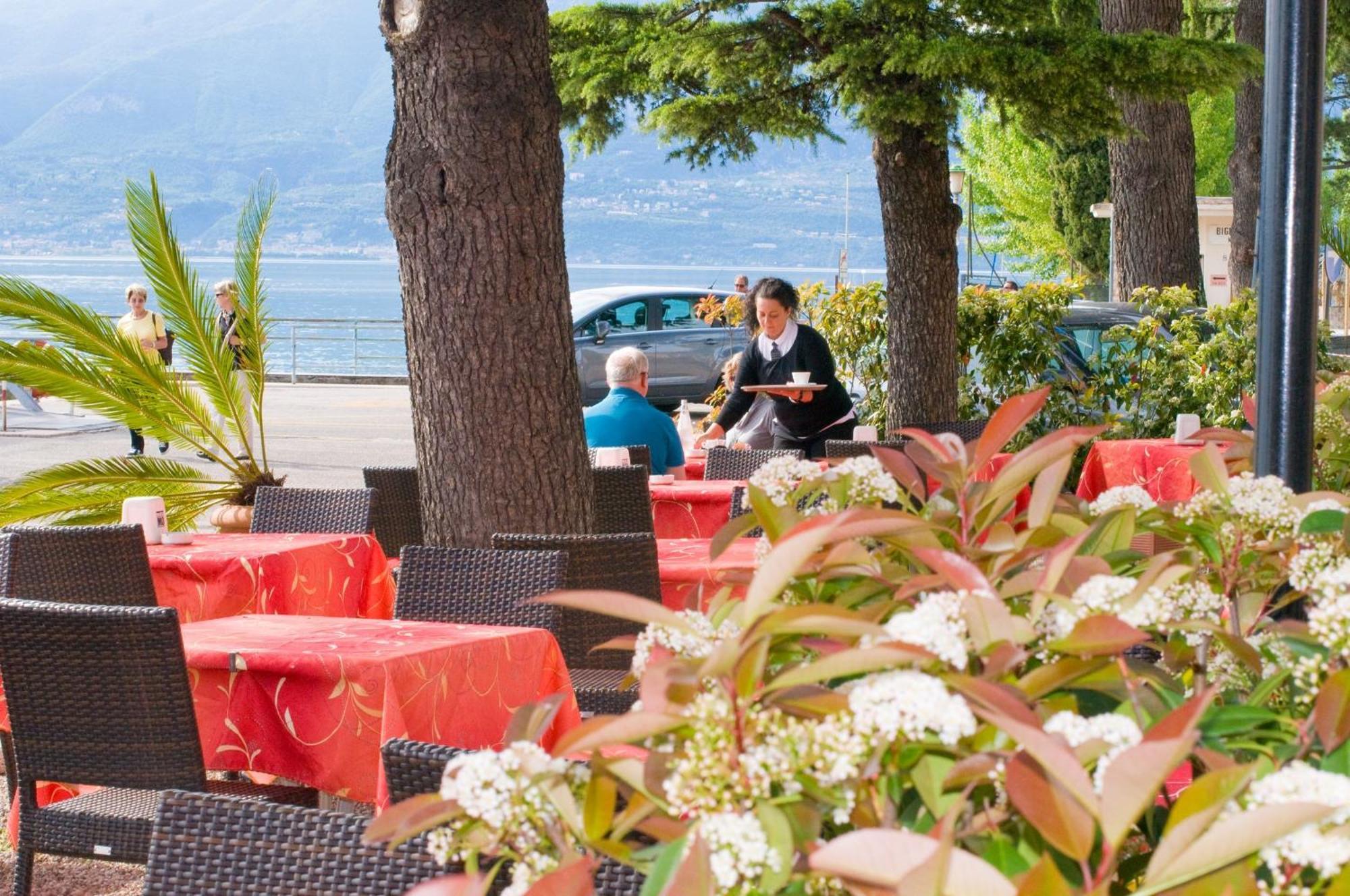 Hotel Lido Torri Del Benaco Extérieur photo
